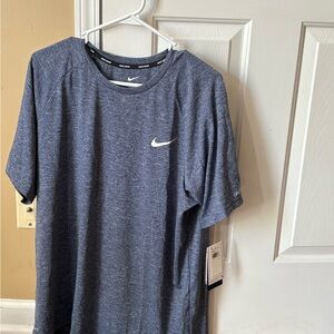 New Mens Nike Swim T-Shirt 2XL 
Midnight navy